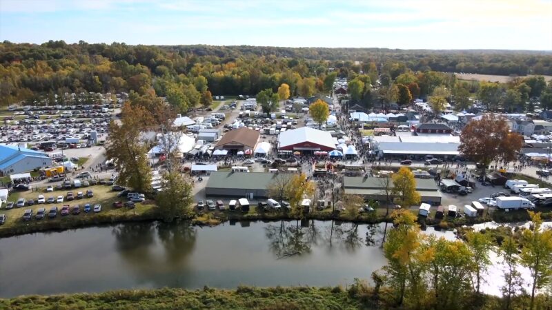 Capturing the Lively Scene and Cherished Moments at Indiana’s Hoodlebug Festival